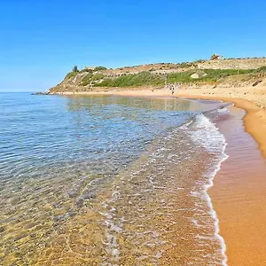 https://demetra-malophoros.sicilyhotelsitaly.net