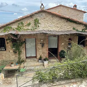 https://casa-antica-castiglione-dorcia.it-tuscanyhotel.com