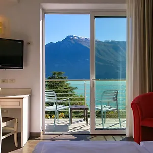 https://sogno-del-benaco.it-lombardy.com