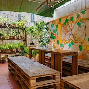 A Casa Di Amici Italia