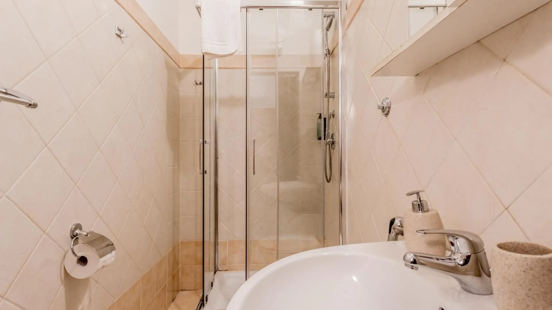 Ariana Luxury Guest House Rome