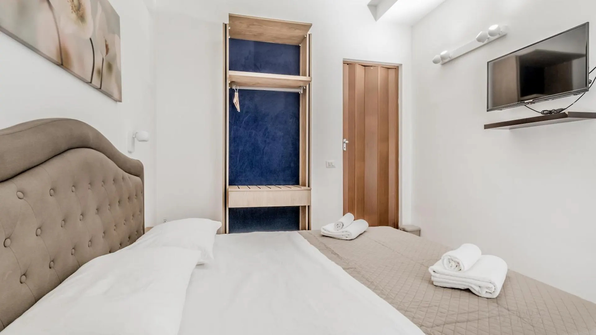 Ariana Luxury Guest House Rome 2*,  Italy