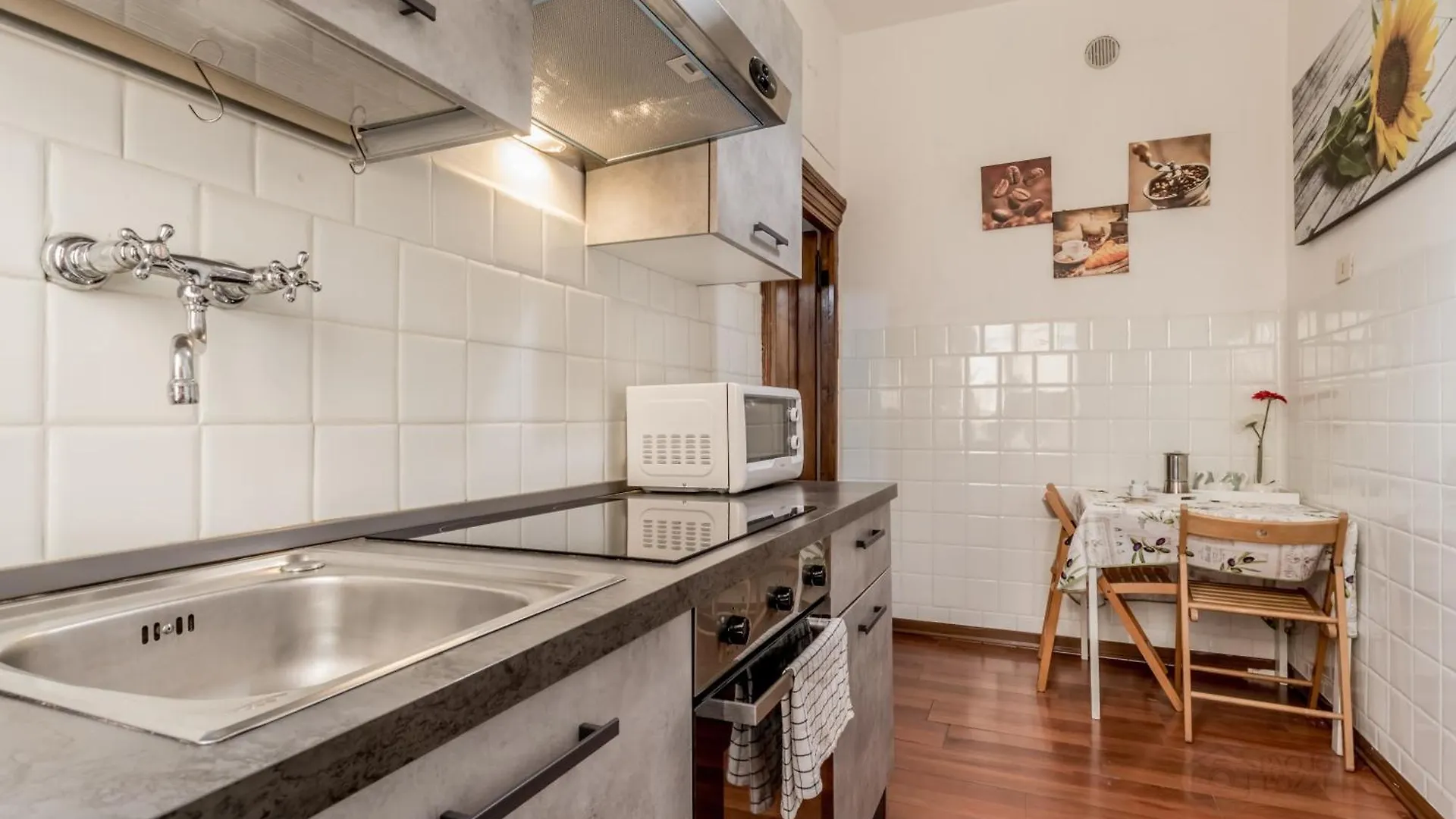 **  רומא Ariana Luxury Guest House איטליה